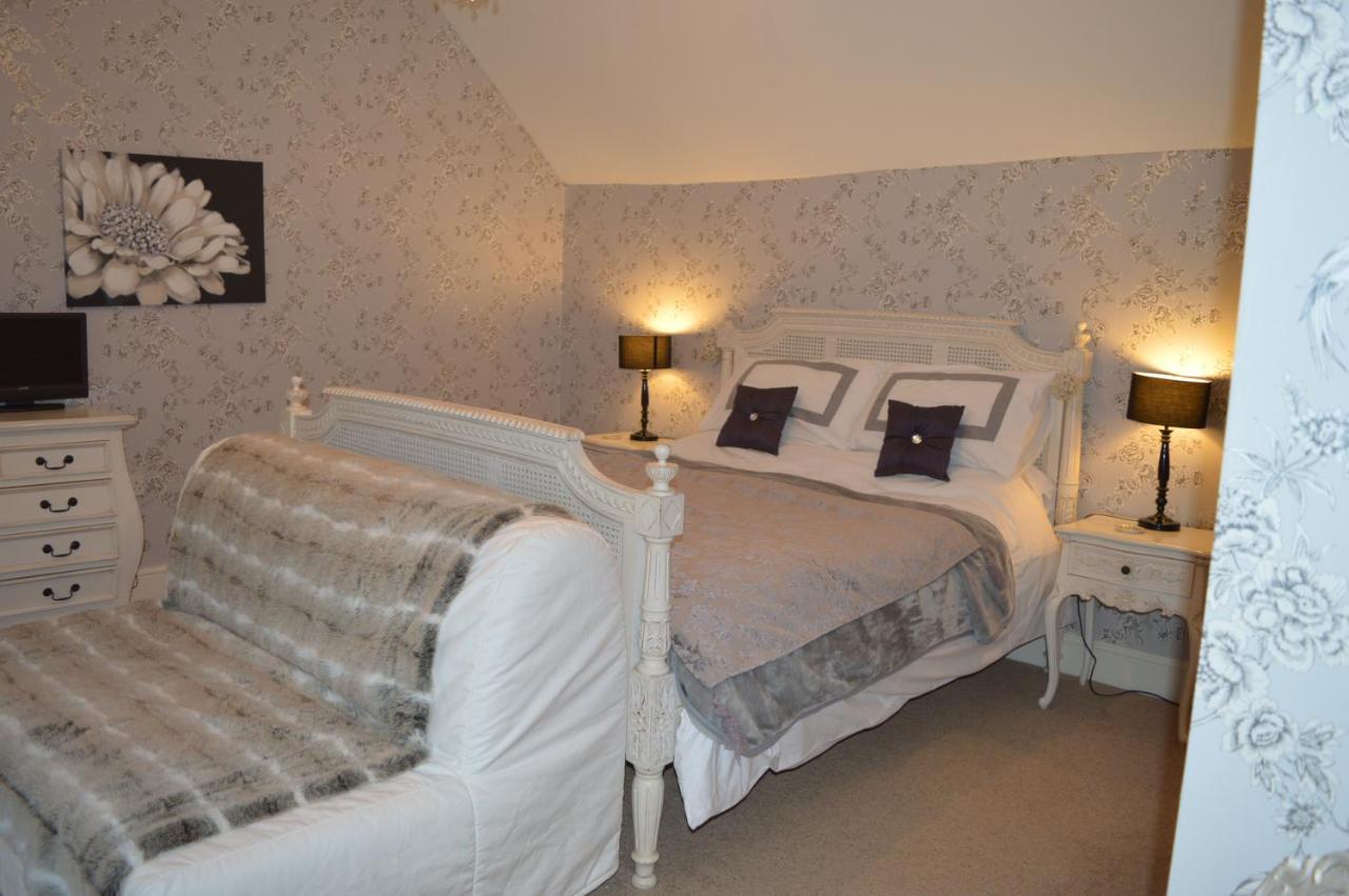 Birk House Bed & Breakfast Stamford Bridge Exteriör bild
