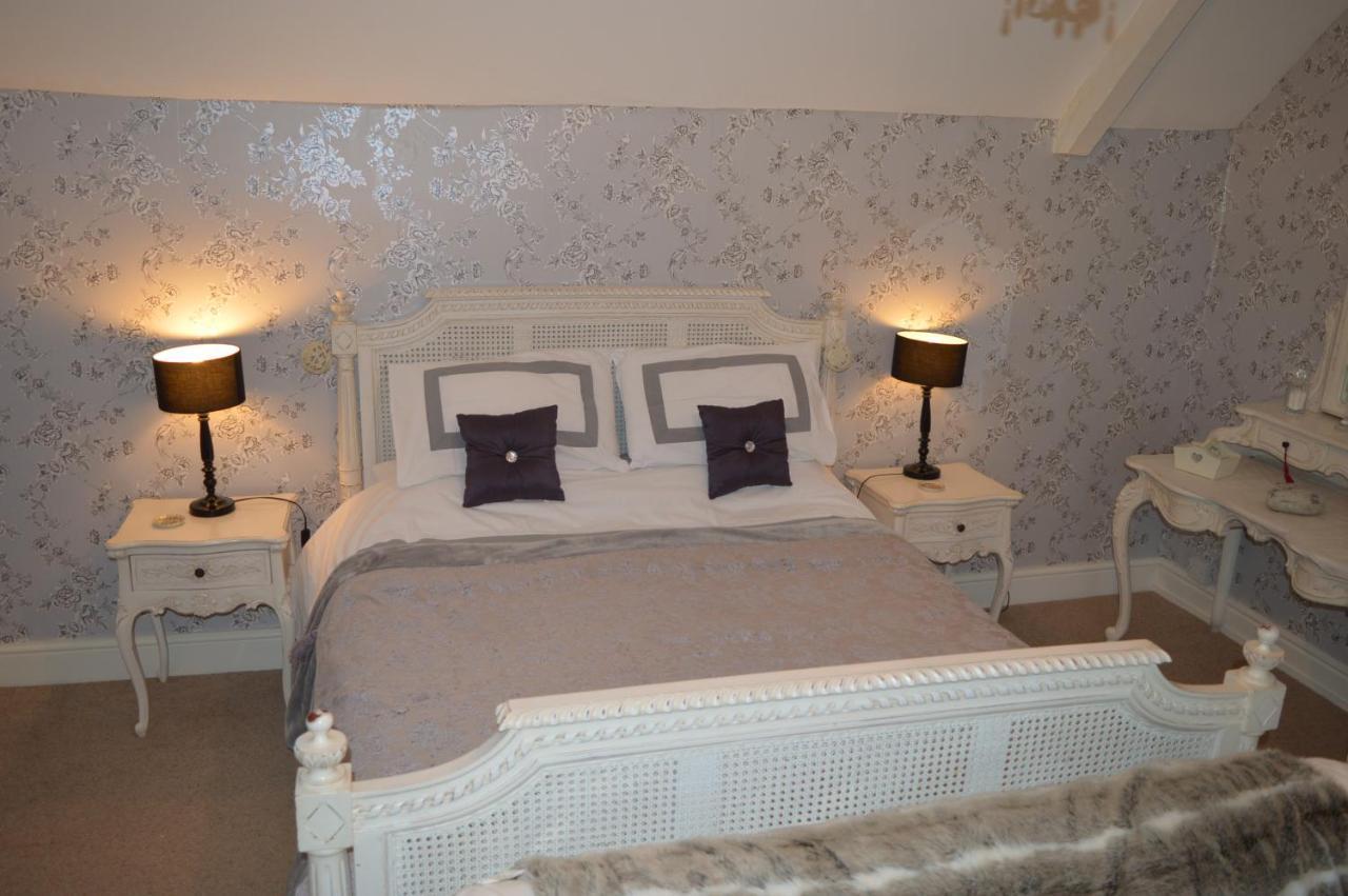 Birk House Bed & Breakfast Stamford Bridge Exteriör bild