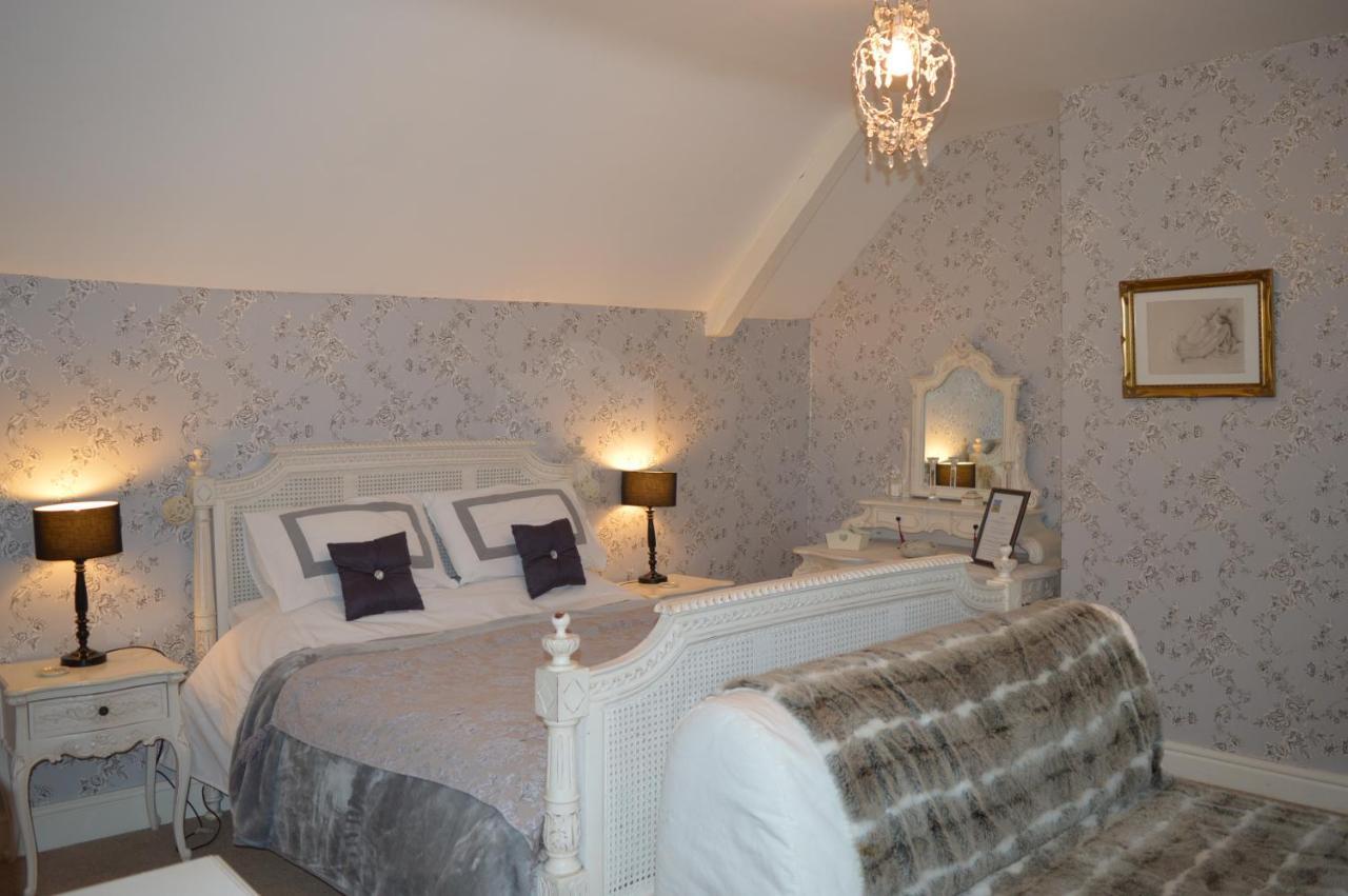 Birk House Bed & Breakfast Stamford Bridge Exteriör bild