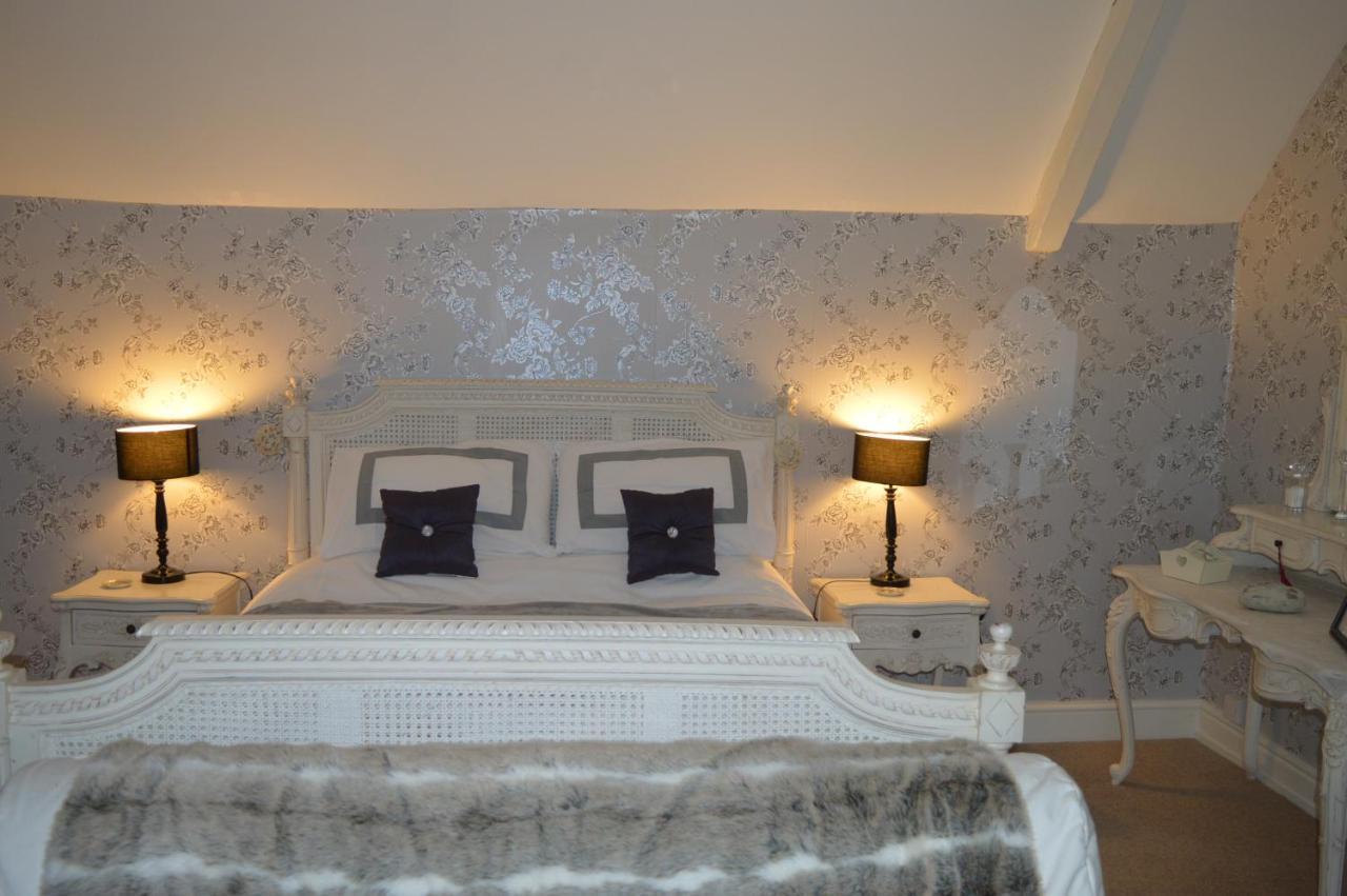 Birk House Bed & Breakfast Stamford Bridge Exteriör bild