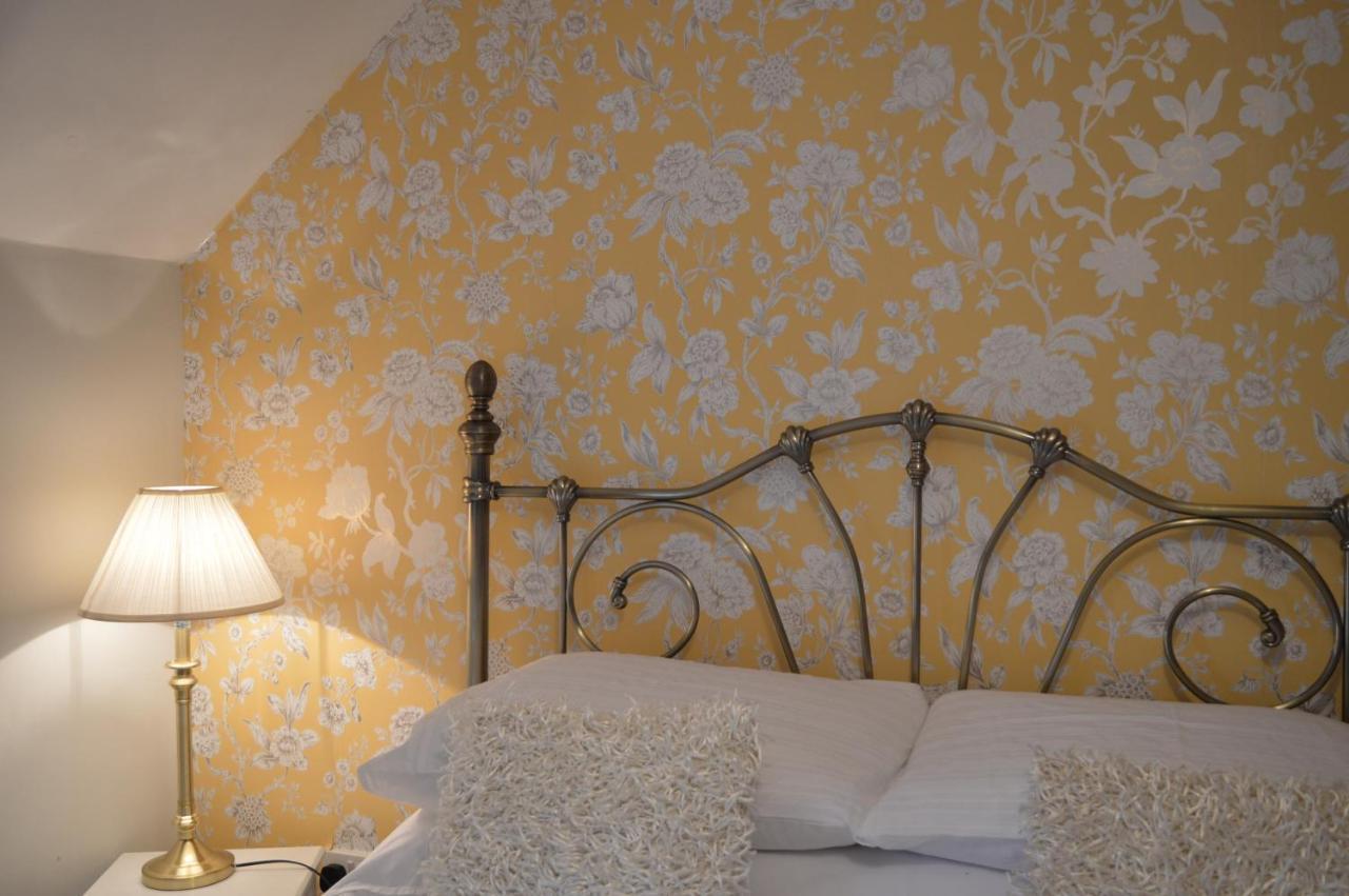 Birk House Bed & Breakfast Stamford Bridge Exteriör bild
