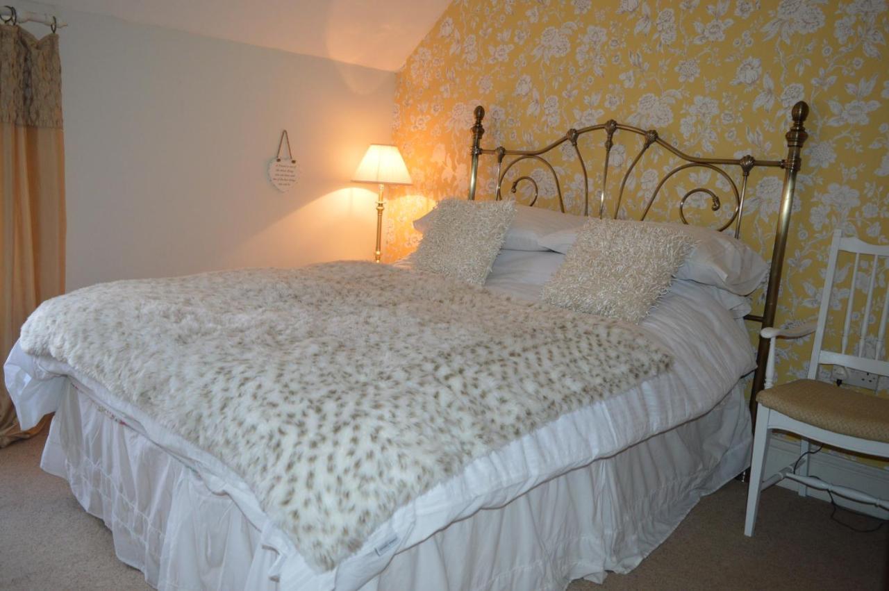 Birk House Bed & Breakfast Stamford Bridge Exteriör bild