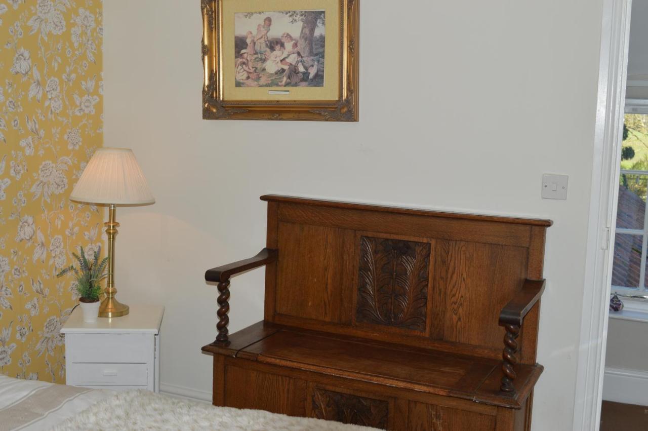 Birk House Bed & Breakfast Stamford Bridge Exteriör bild