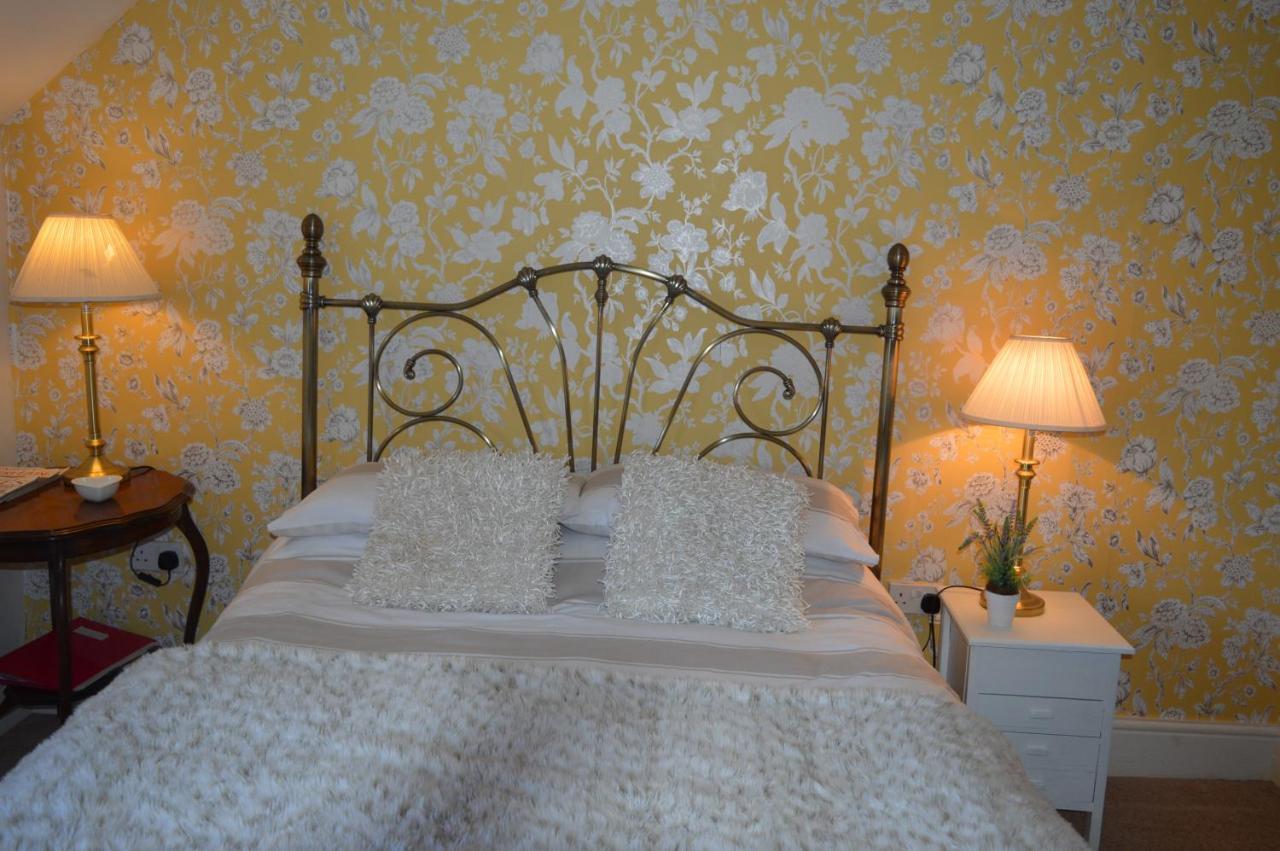 Birk House Bed & Breakfast Stamford Bridge Exteriör bild