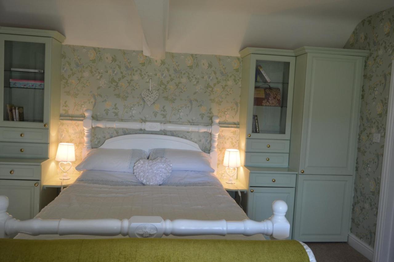 Birk House Bed & Breakfast Stamford Bridge Exteriör bild