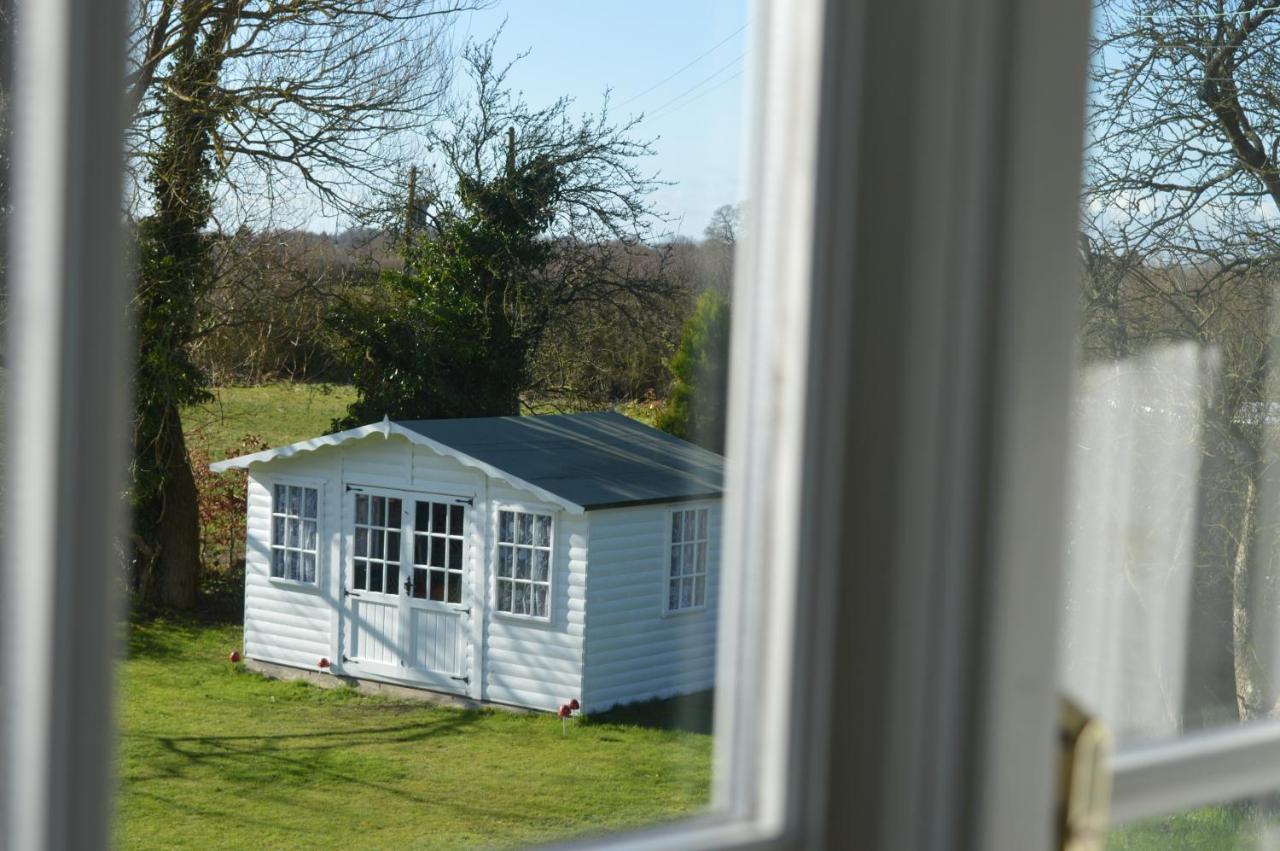 Birk House Bed & Breakfast Stamford Bridge Exteriör bild