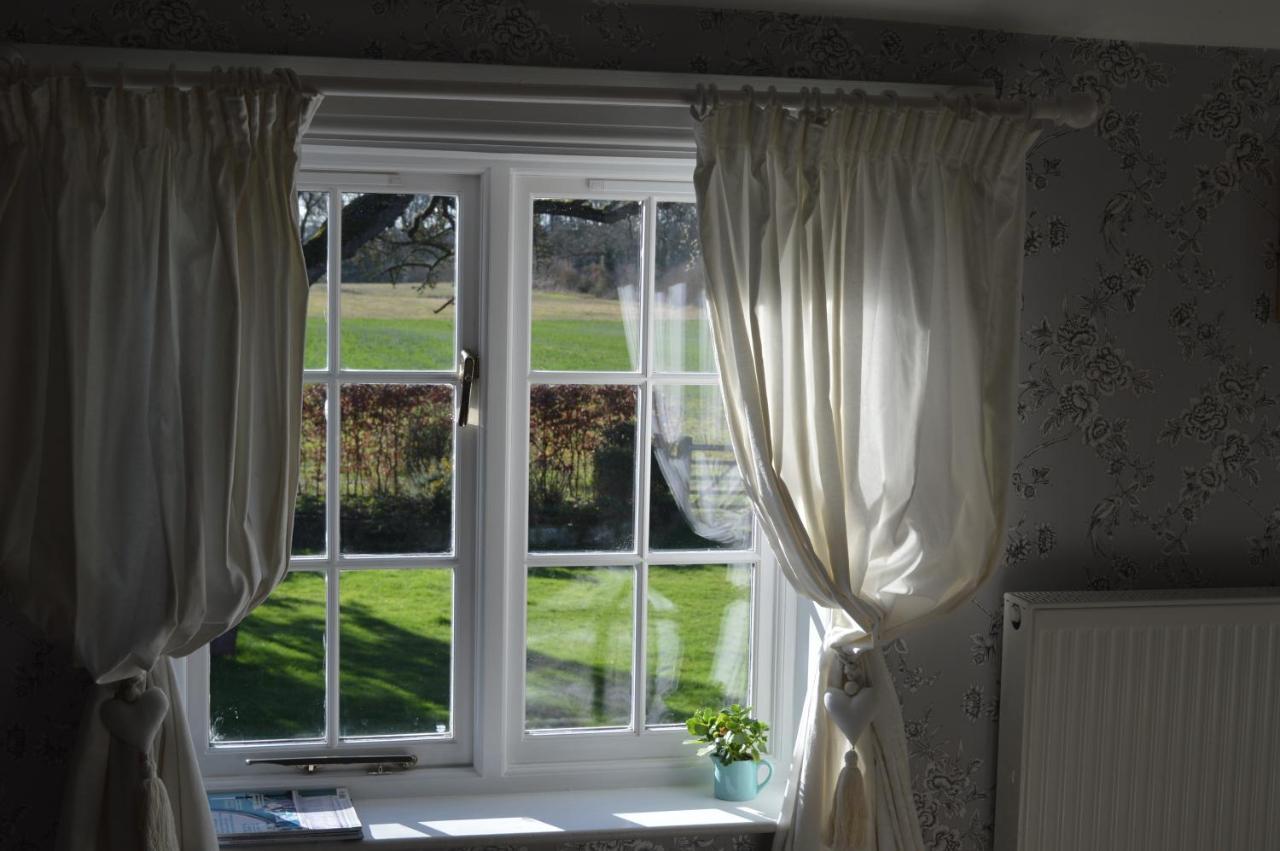 Birk House Bed & Breakfast Stamford Bridge Exteriör bild