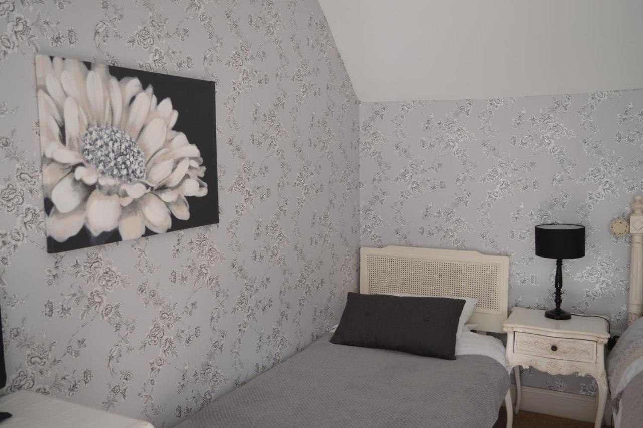 Birk House Bed & Breakfast Stamford Bridge Exteriör bild