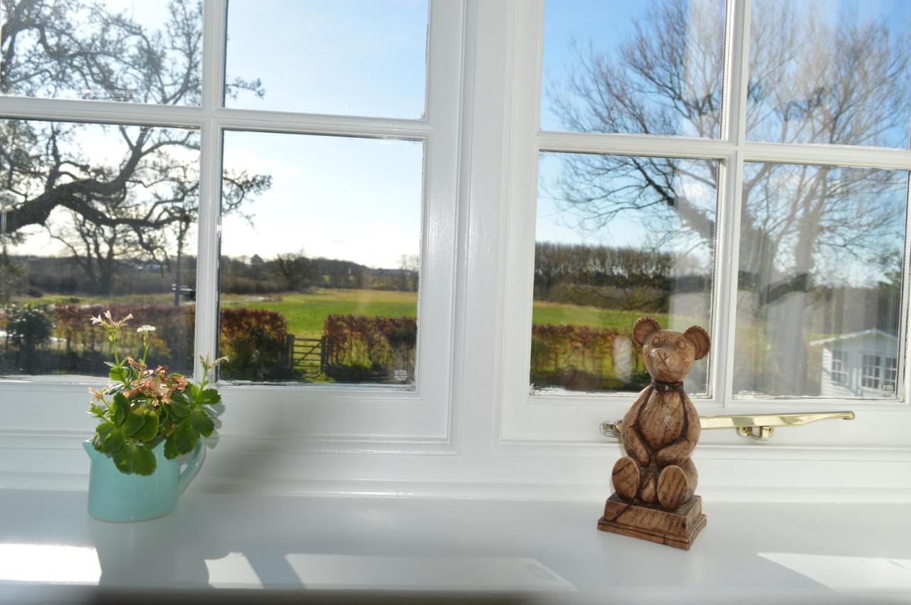 Birk House Bed & Breakfast Stamford Bridge Exteriör bild
