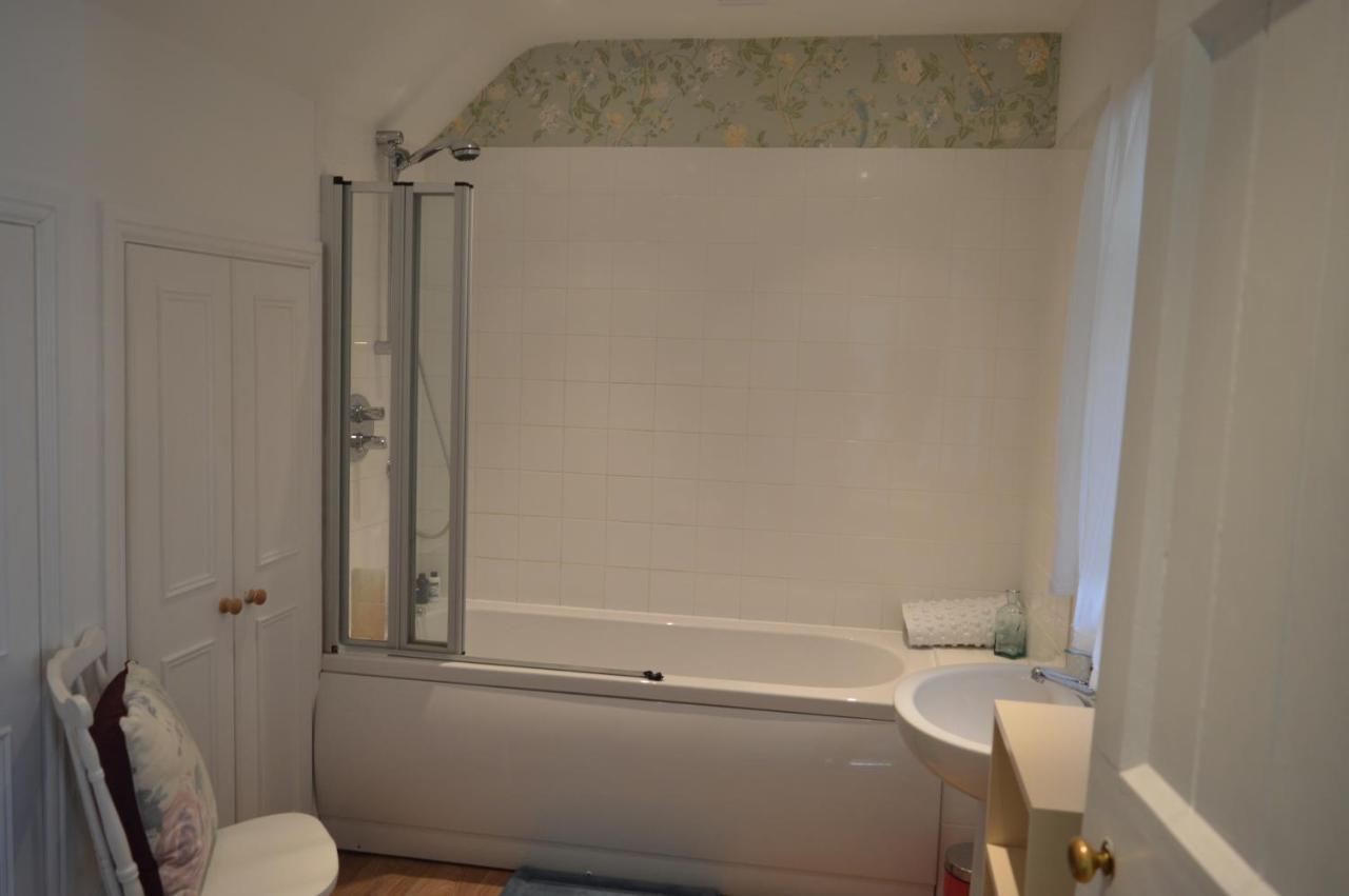 Birk House Bed & Breakfast Stamford Bridge Exteriör bild